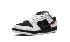 Nike SB x Dunk Low Pro Black and White