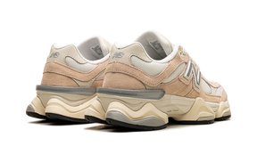 New Balance 9060 Vintage Rose