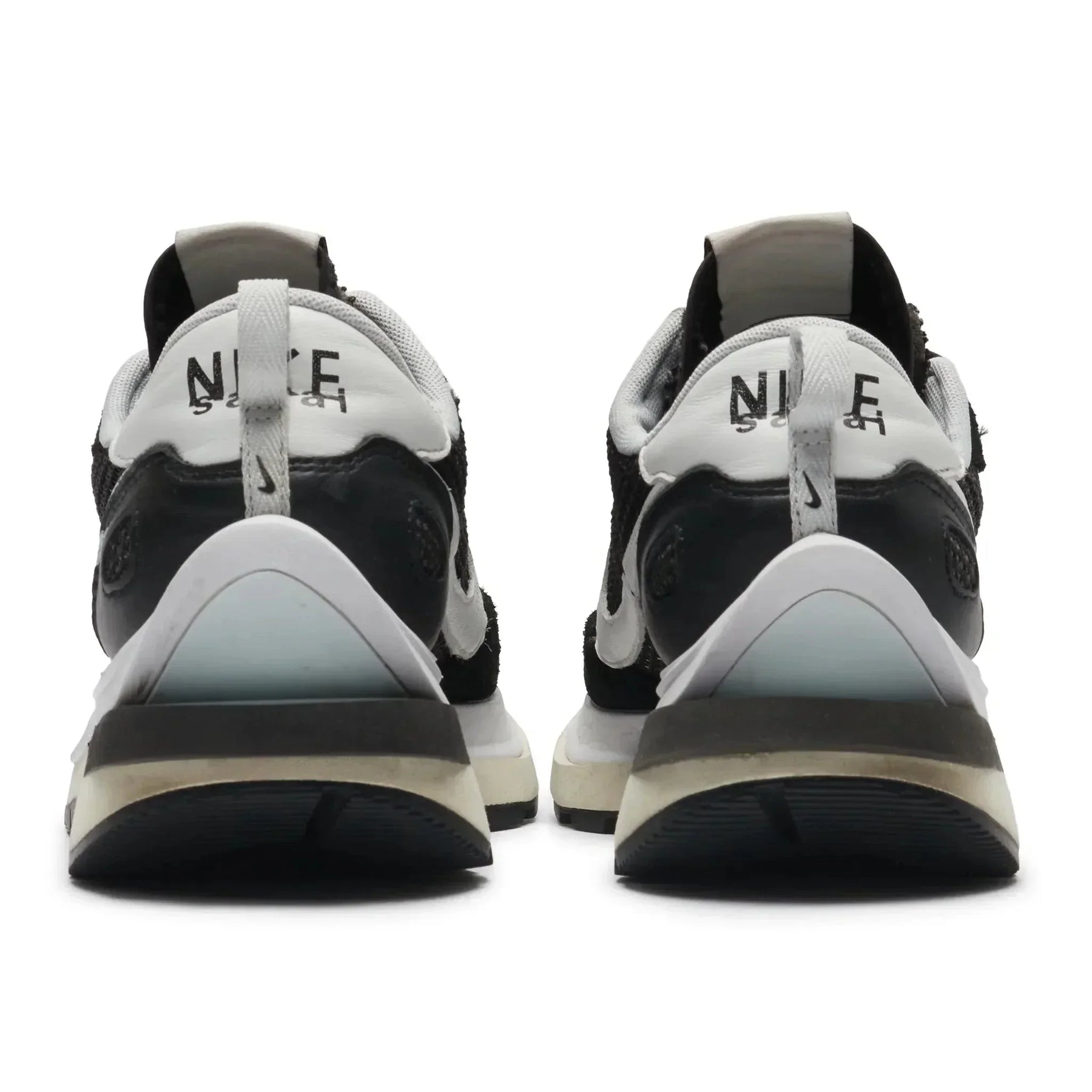 Preloved - Nike x Sacai Vaporwaffle Black White