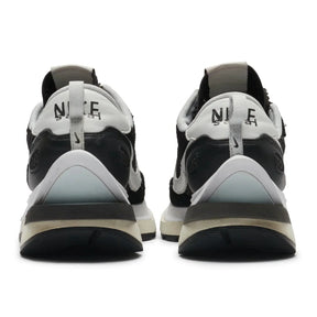 Preloved - Nike x Sacai Vaporwaffle Black White