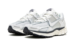 Nike Zoom Vomero 5 Photon Dust Metallic Silver